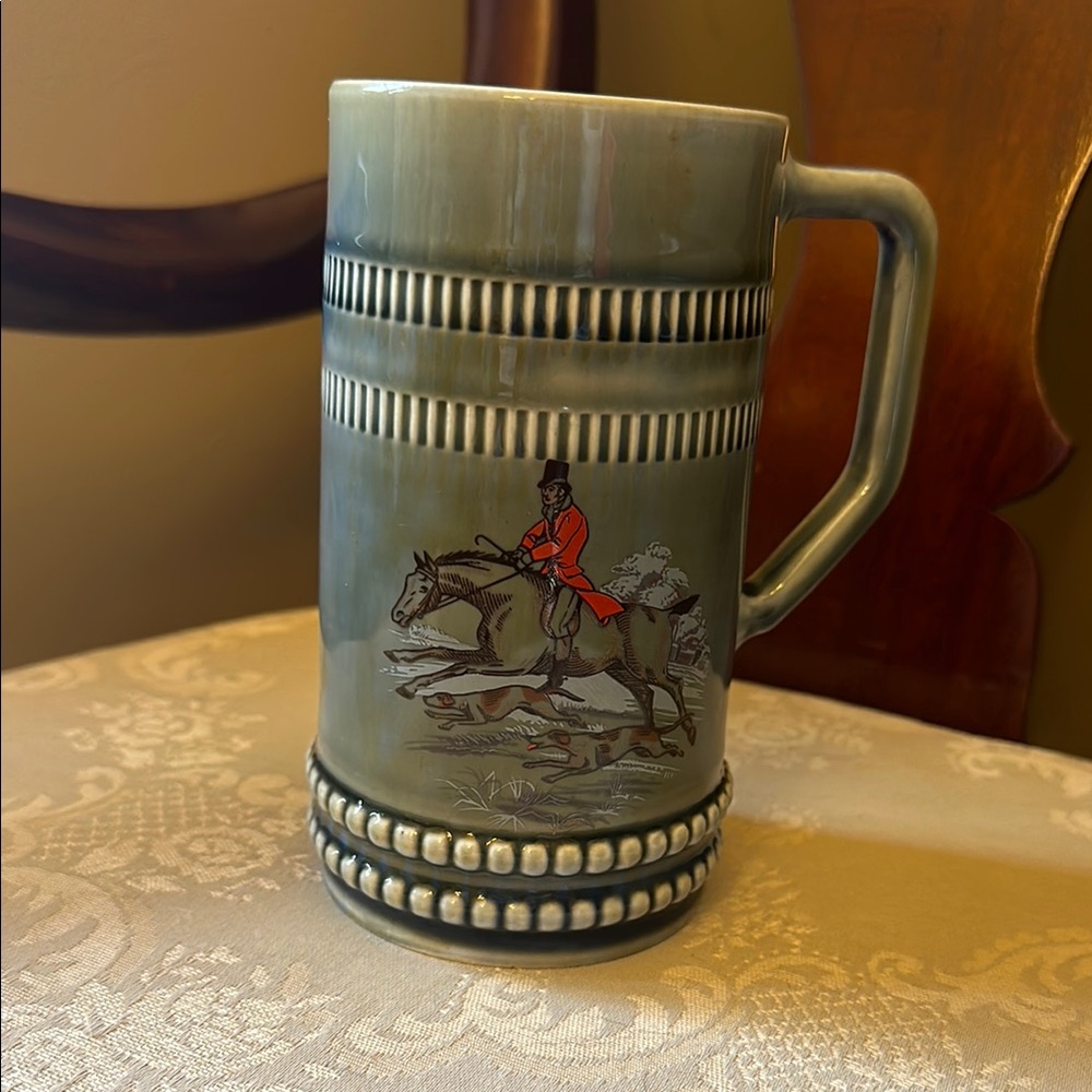Wade Irish porcelain Fox Hunter beer stein tankard 1950s, 2 small chips